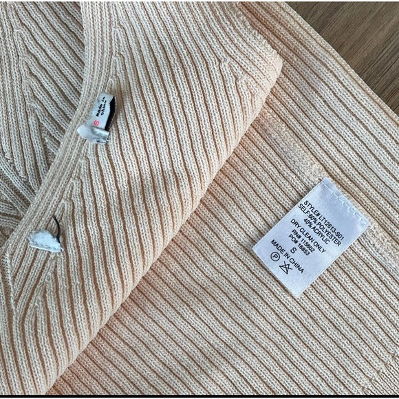 Nude Ribbed Crop Top - Stretchy Size S/ M - Picture 6 of 6